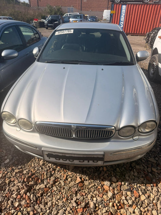 JAGUAR X-TYPE 01–09 3.0 SILVER AUTO PETROL FOR BREAKING