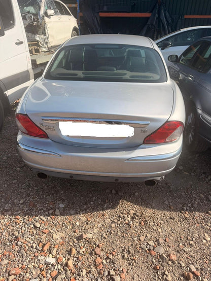 JAGUAR X-TYPE 01–09 3.0 SILVER AUTO PETROL FOR BREAKING