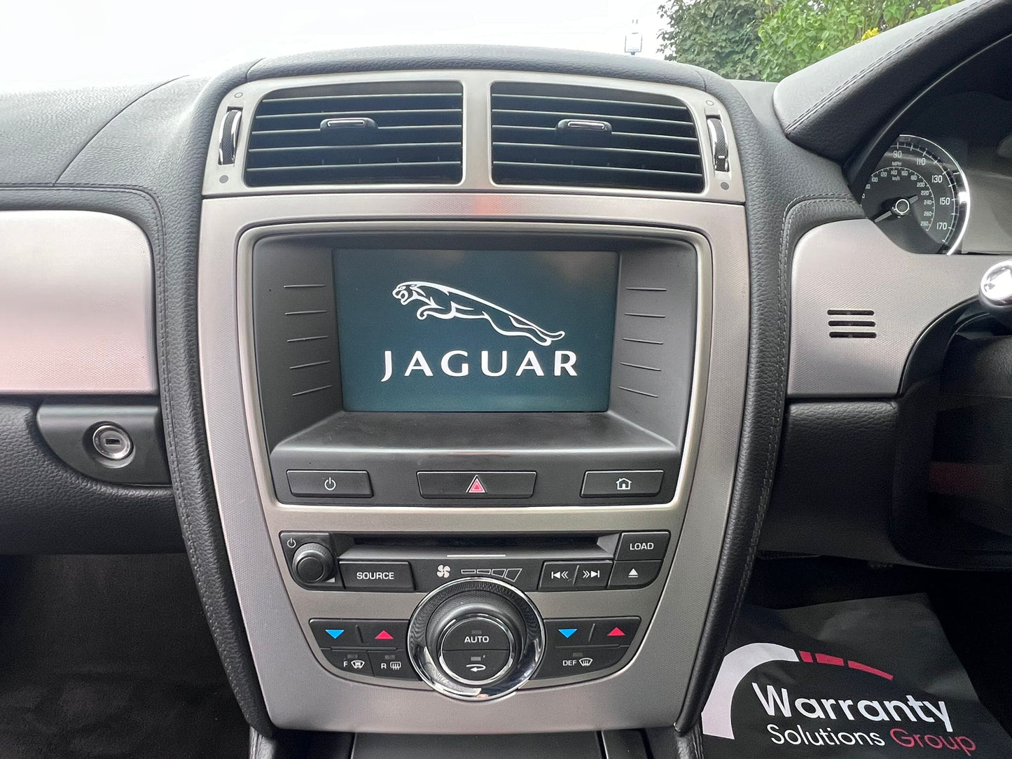 Jaguar – Luxury & Performance Combined