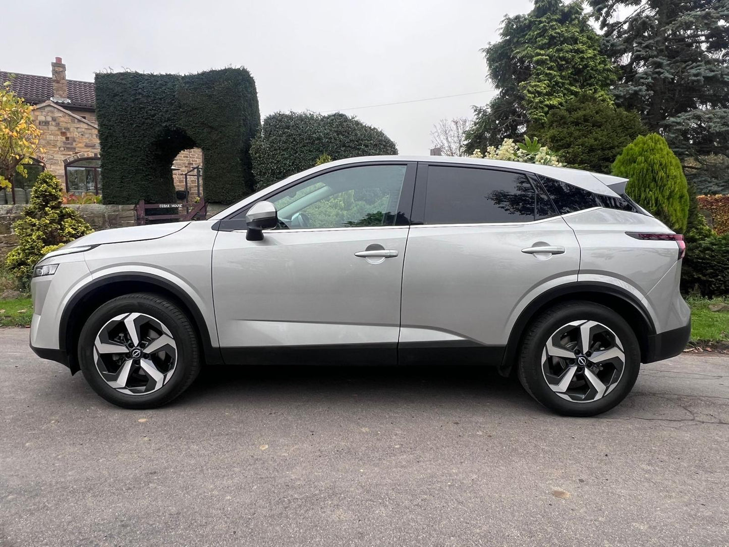 Nissan Qashqai 1.3 DIG-T MHEV N-Connecta SUV – 2023 (23 Reg) – Petrol Hybrid