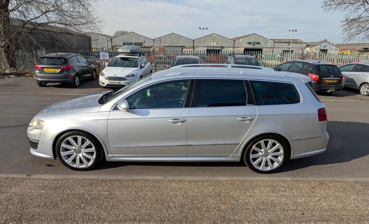 Volkswagen Passat R36 Wagon! 🔥