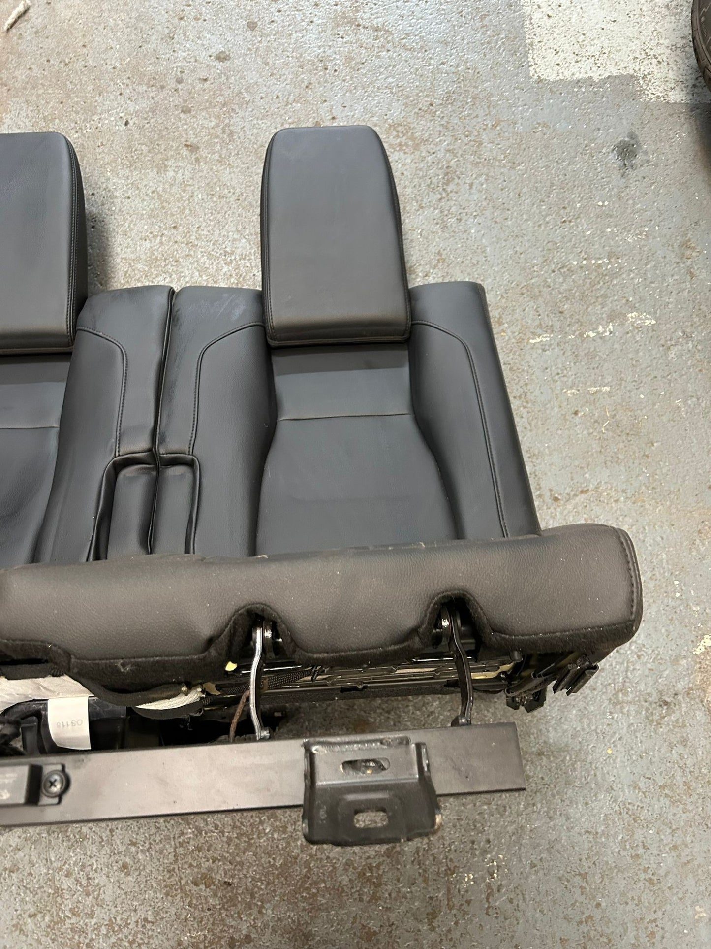 Land Rover Discovery 4 2009-2016 3RD Row Back Double Seats 7 Seater