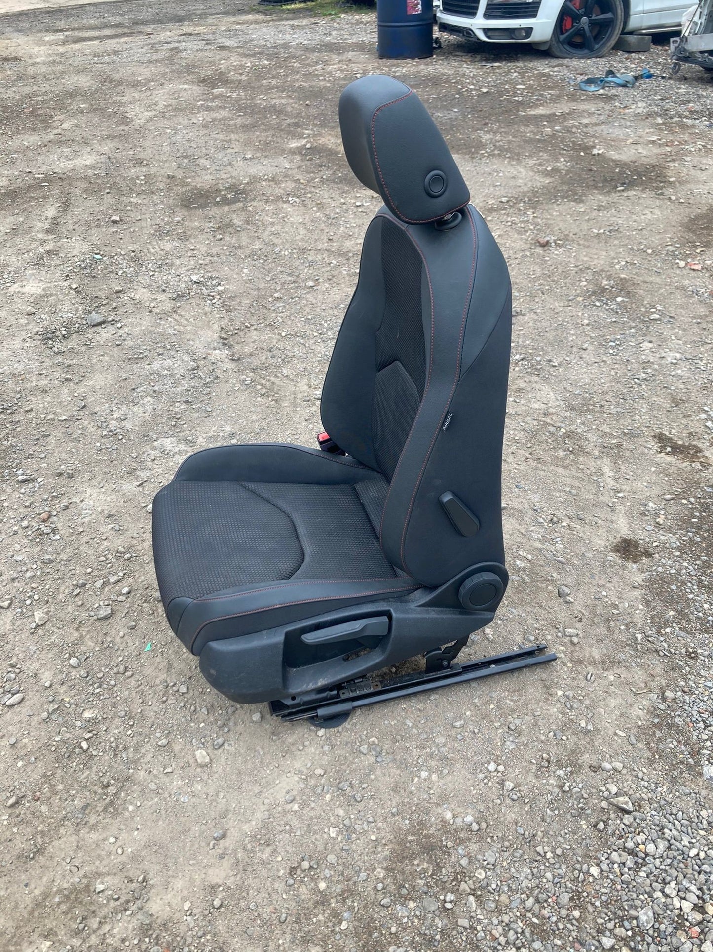 Seat Leon 5F Fabric / Skoda Octavia III 2013-2020 Front Left Seat 5Q4881105A