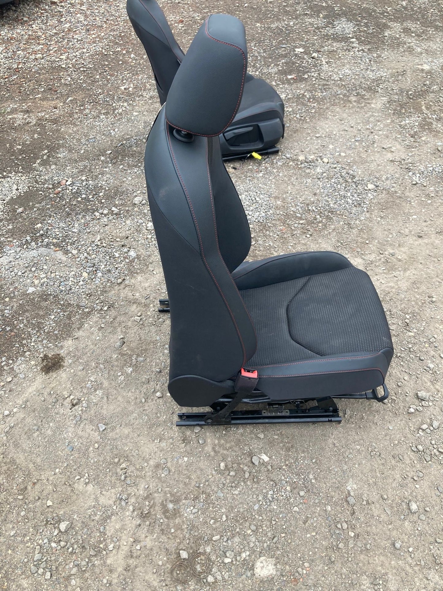 Seat Leon 5F Fabric / Skoda Octavia III 2013-2020 Front Left Seat 5Q4881105A