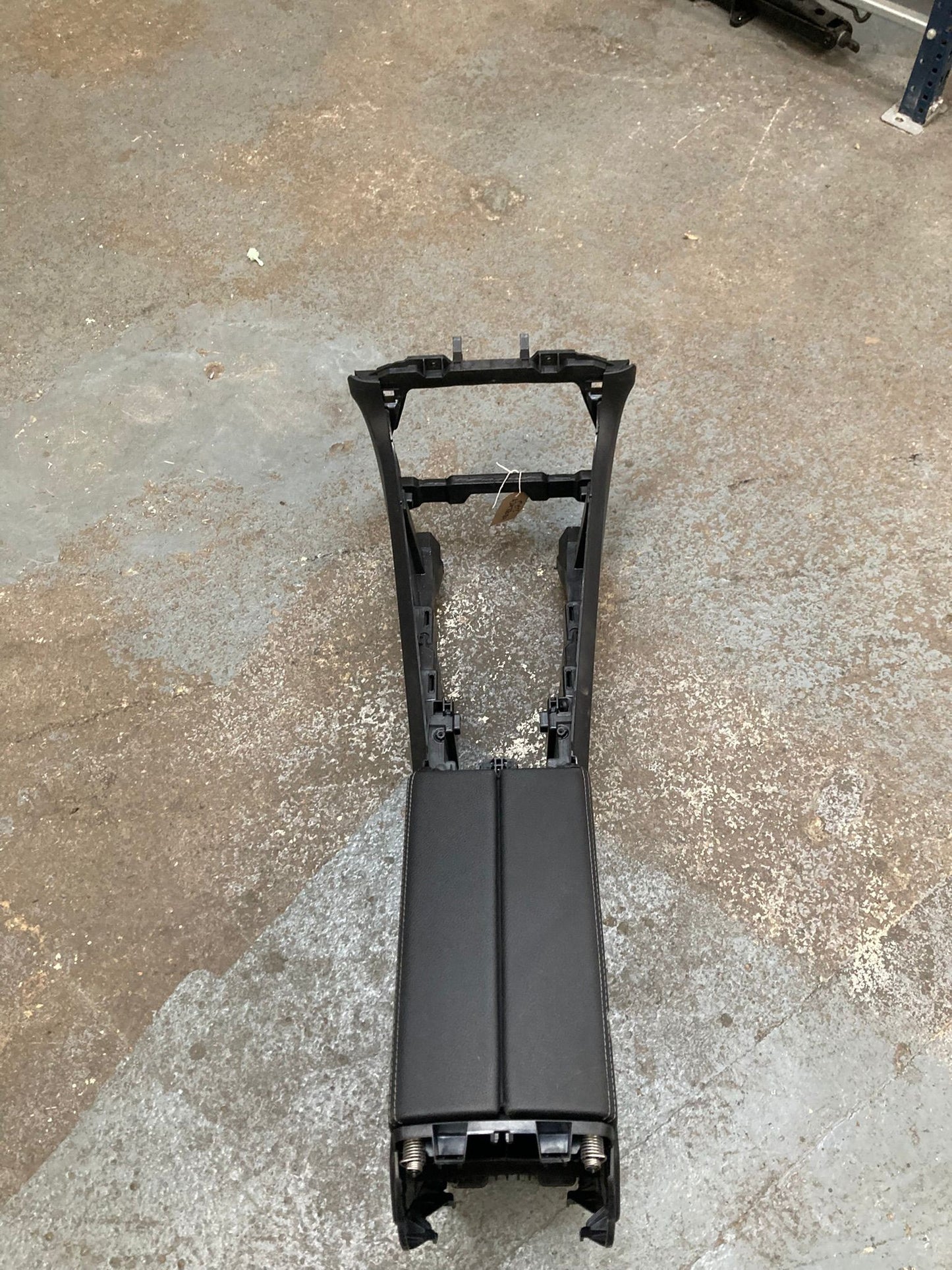 Mercedes EQA EQB GLA H247 W247 Centre Console Armrest A2476801801 20-24