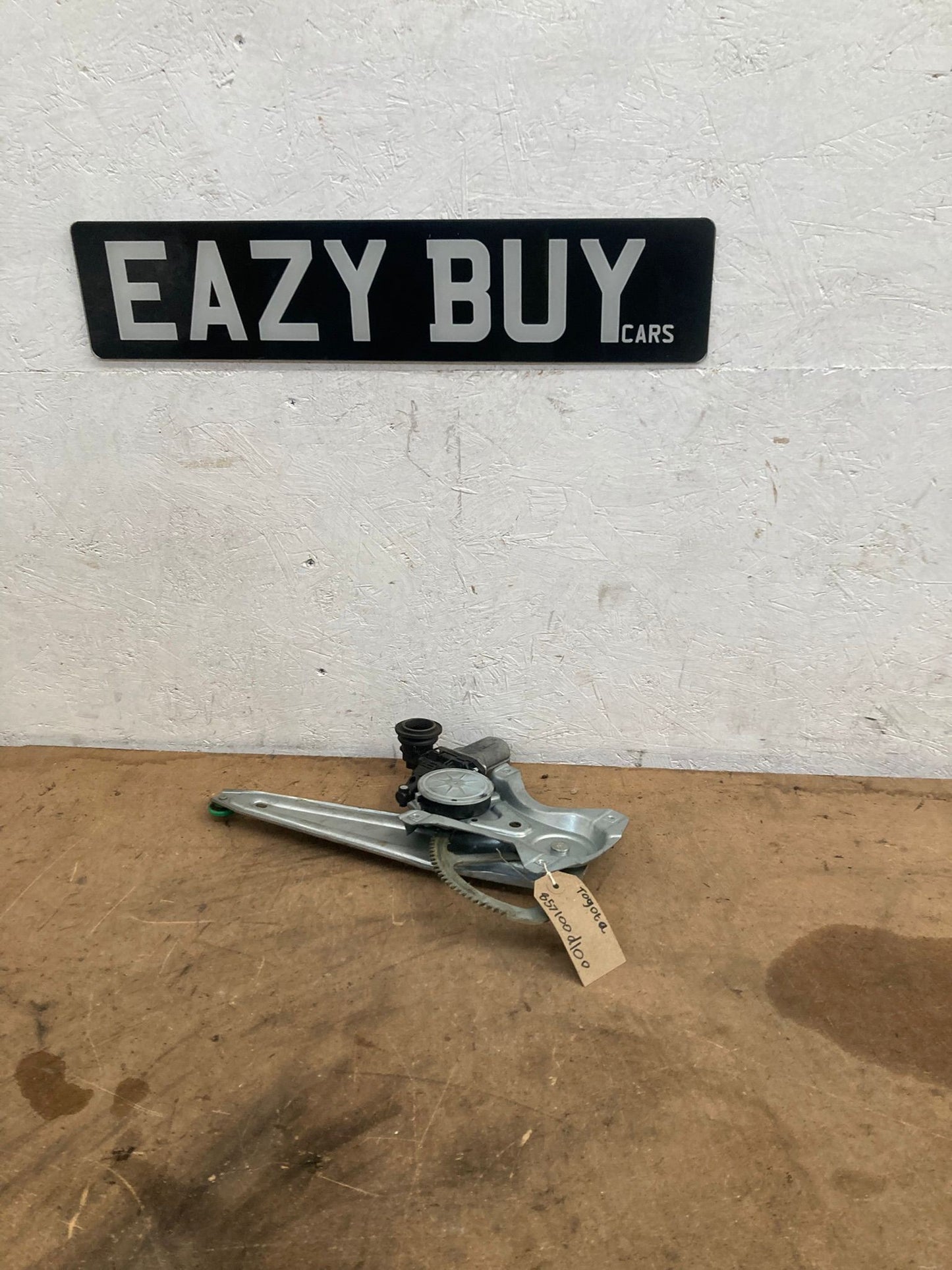 Toyota Auris / Yaris Window Regulator Front or Rear Left/Right 857100D100