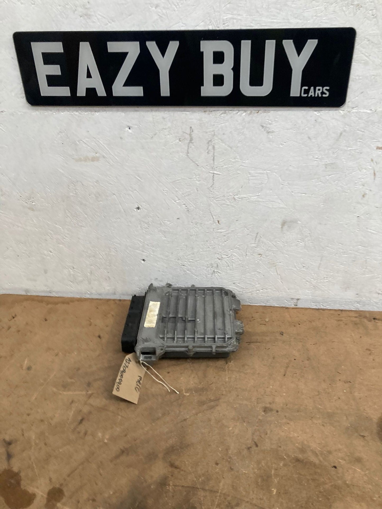 Mercedes CLA250 A250 B250 GLA250 2013-2016 Engine Control Unit ECU A2709000900