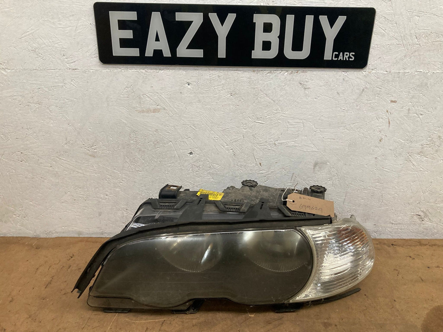 BMW E46 3-Series Coupe/Convertible NSF Passenger Headlight 6919629 – Halogen