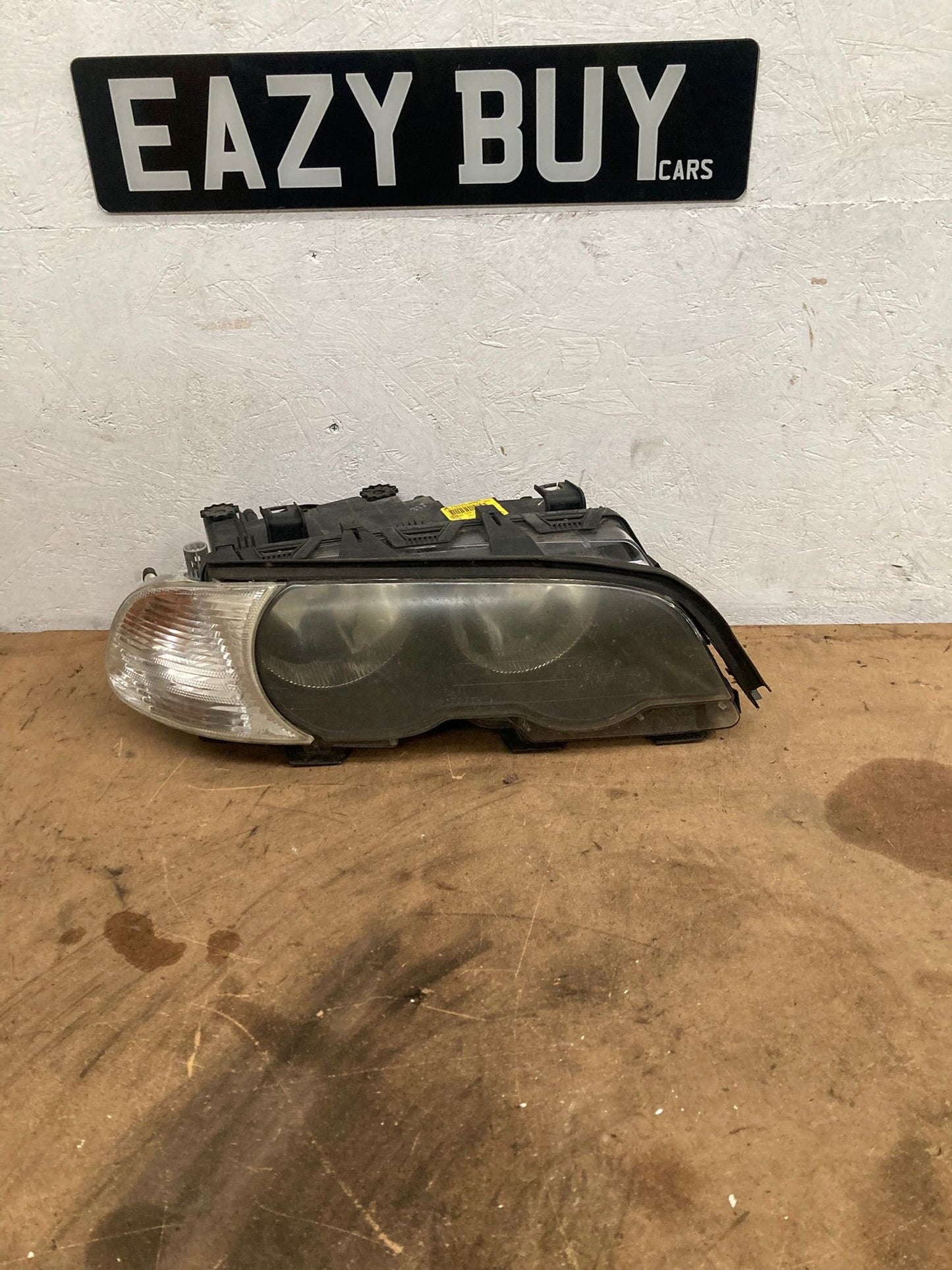 BMW E46 3 Series RIGHT Headlight 6919630 OFFSIDE 99-06 Halogen