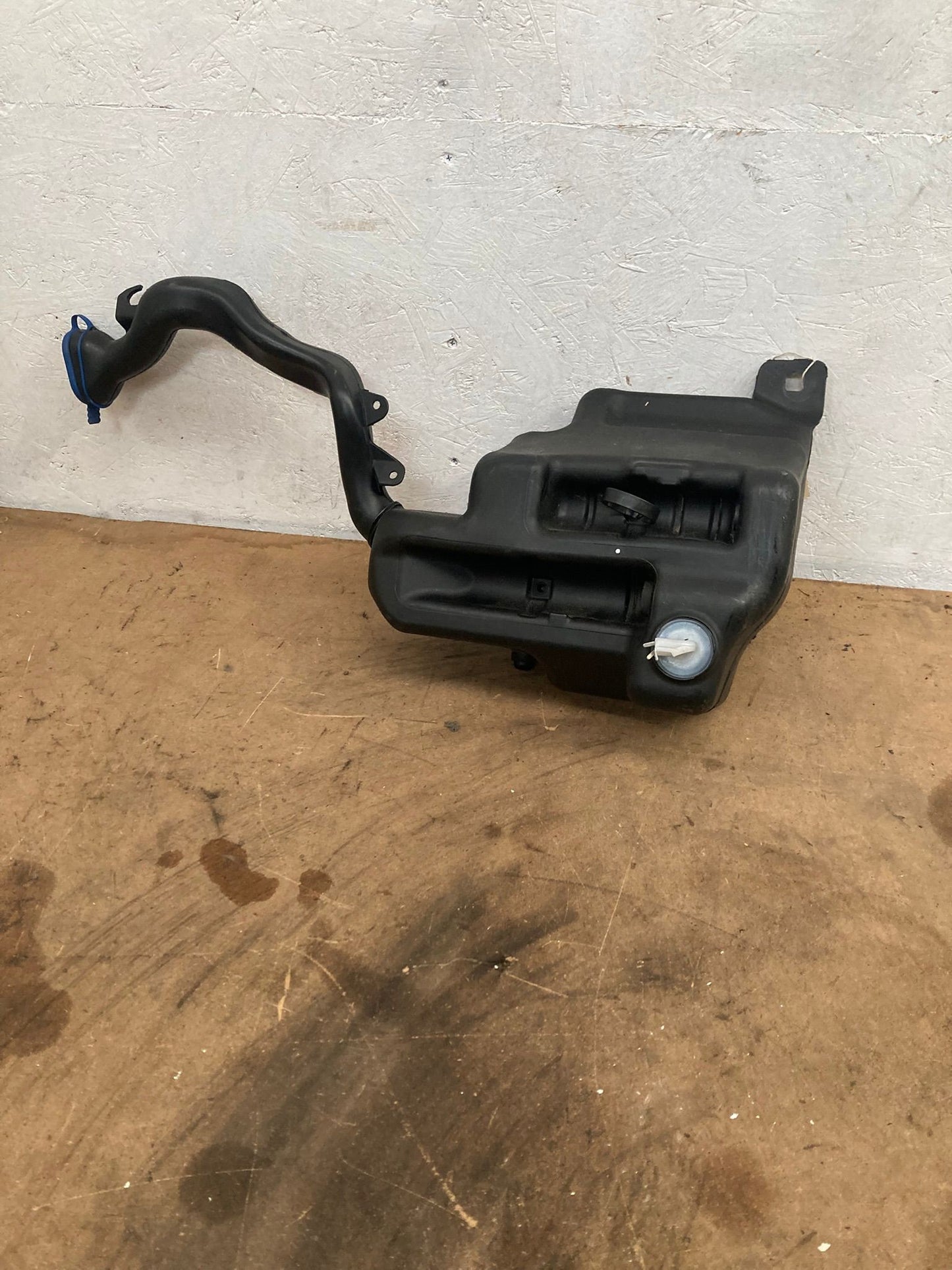 Mercedes Windscreen Washer Bottle & Pump A246869020 A-Class W176 B246 13-18