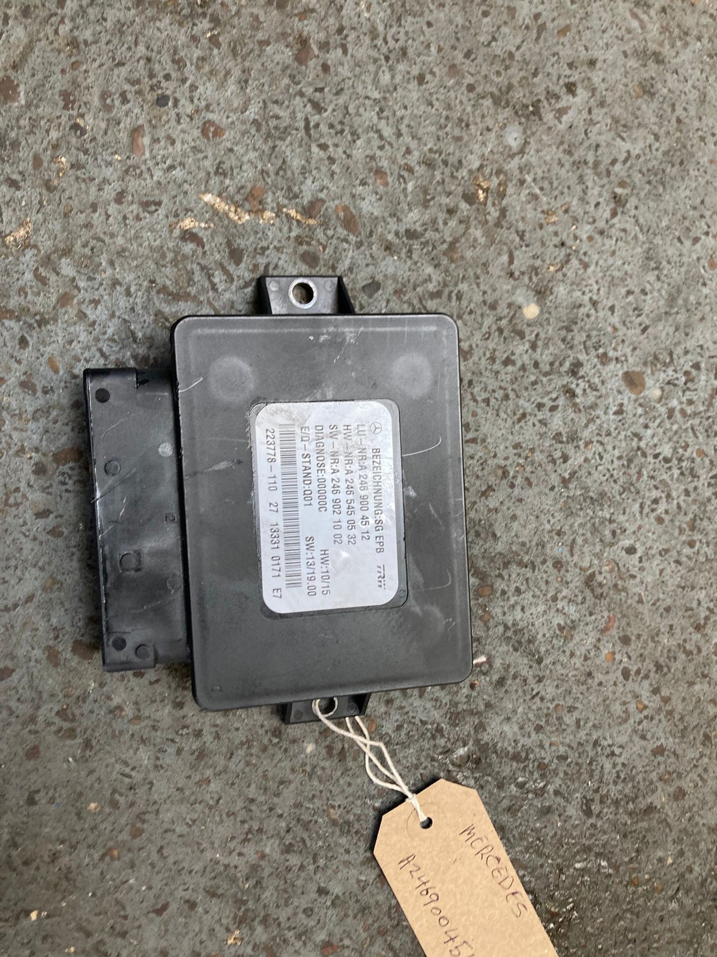 Mercedes A B CLA GLA ML W176 W246 W117 W156 EPB Parking Brake Control Module