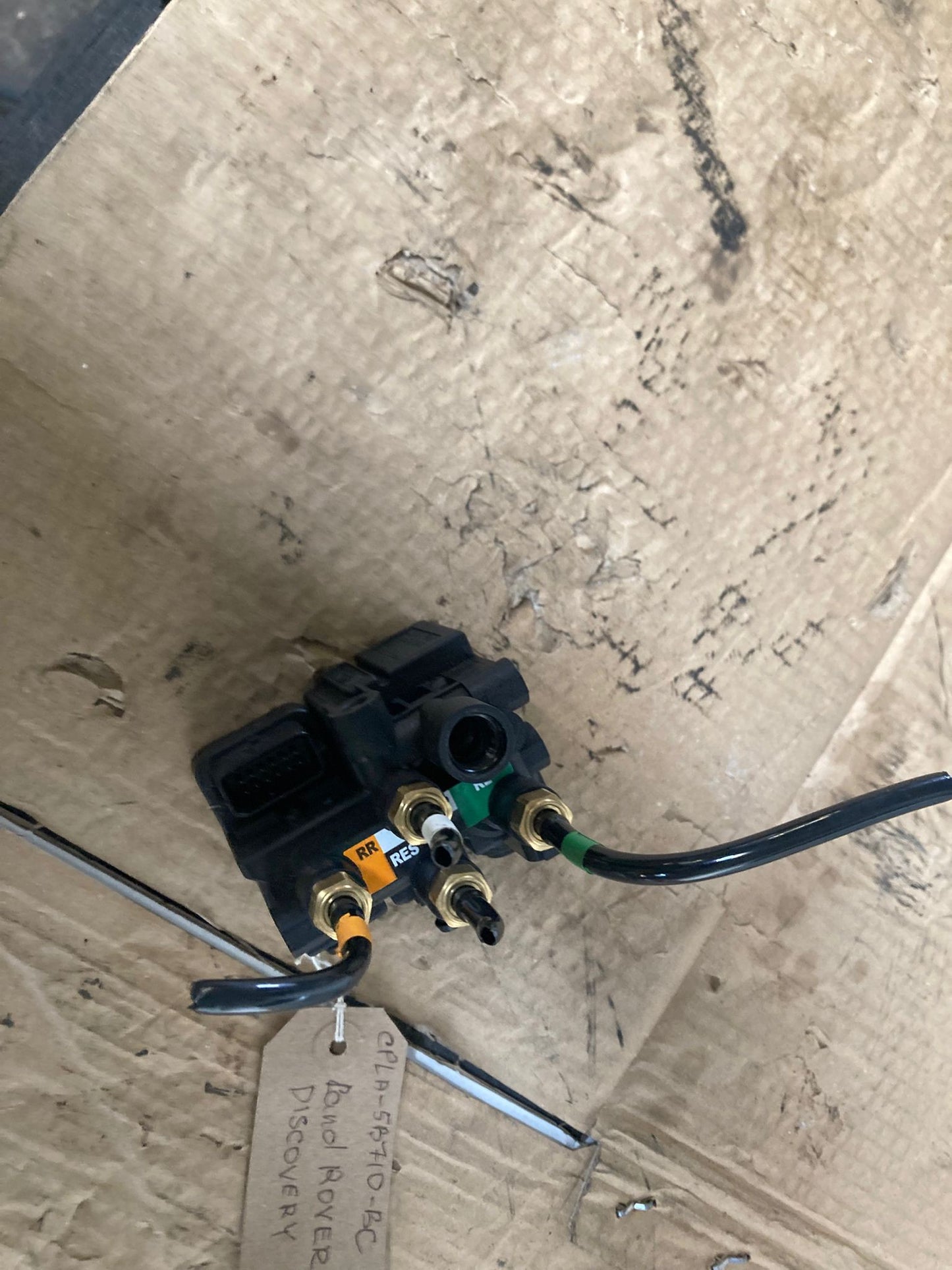 Land Rover Discovery 5 L462 Front Air Suspension Solenoid CPLA5B710AC