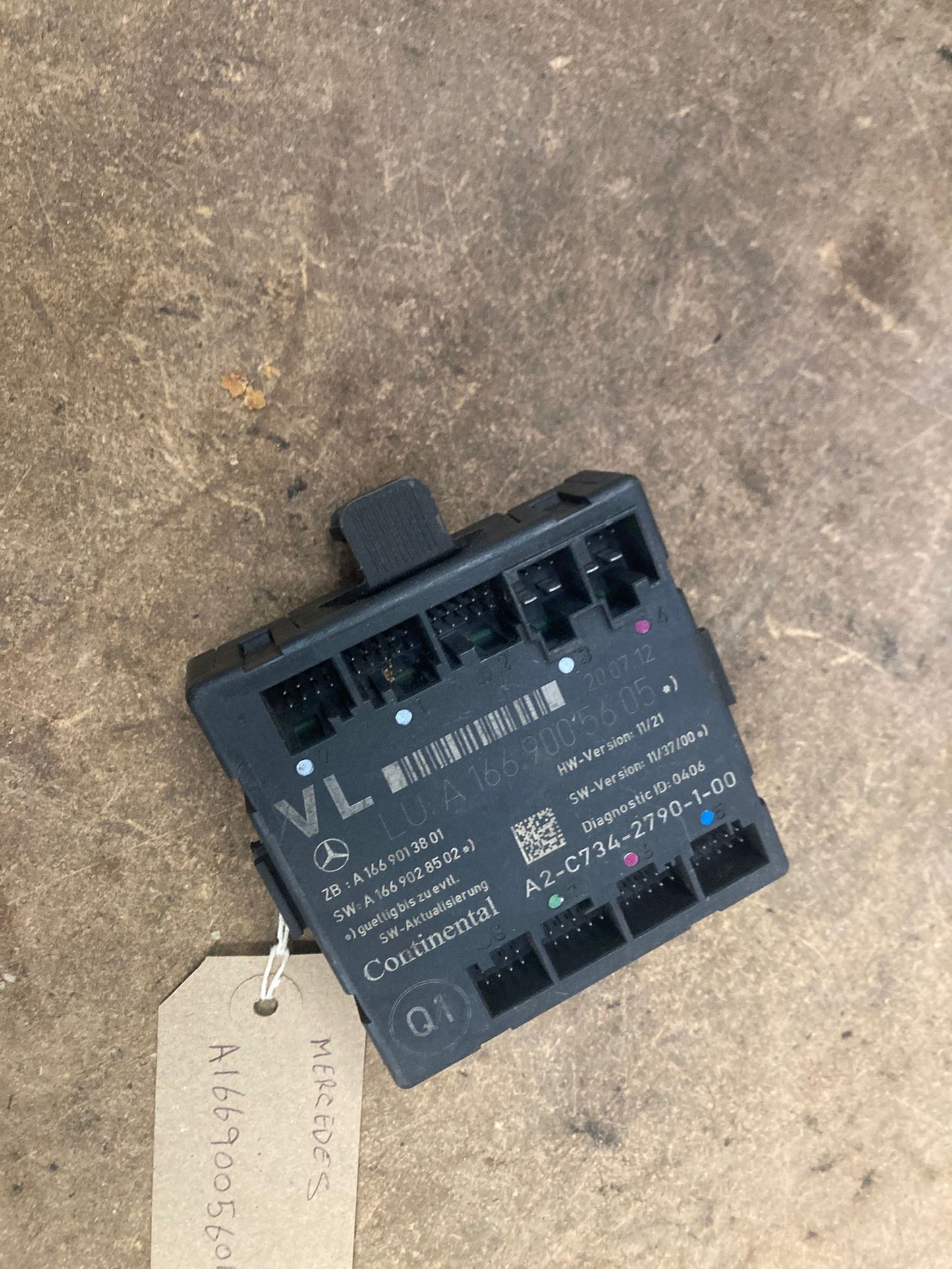 Mercedes A-Class / B-Class Front Left Door Control Module A1669005605