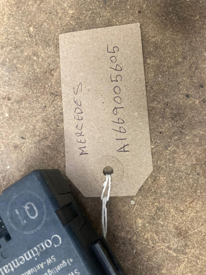 Mercedes A-Class / B-Class Front Left Door Control Module A1669005605