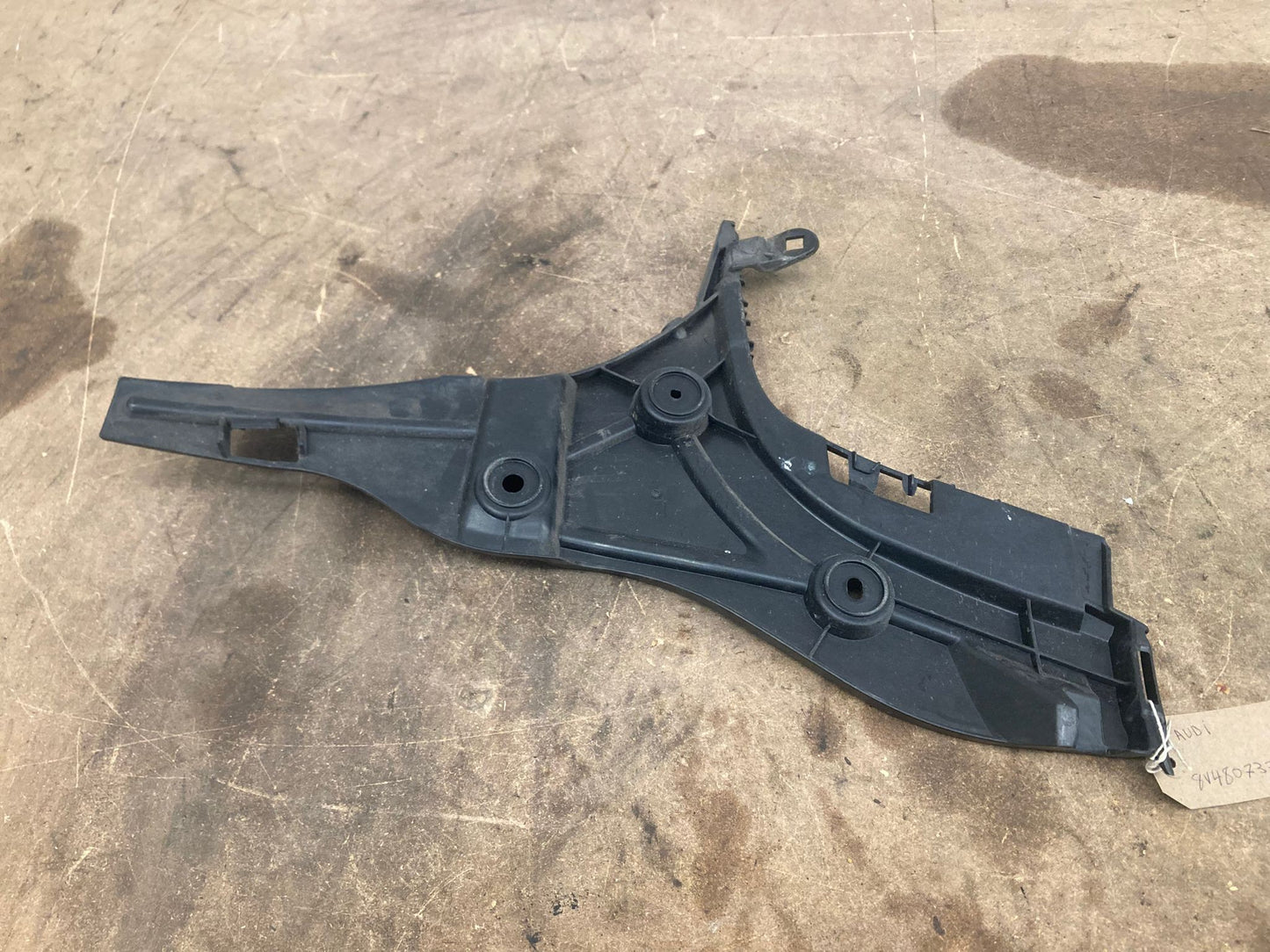AUDI A3 8V Sportback Rear Bumper Bracket Retainer Support RIGHT O/S 8V4807378A