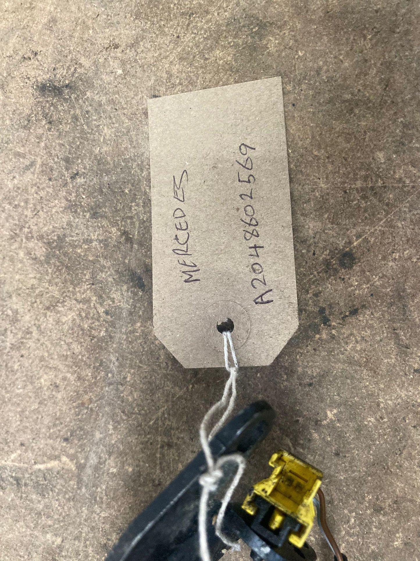 Mercedes C-Class W204 Rear Left N/S Seat Belt Buckle OEM A2048602569