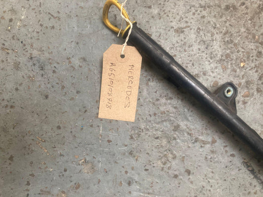 MERCEDES A / B CLASS W176 W246 2.1 DIESEL OM651 OIL DIPSTICK TUBE A6510108718