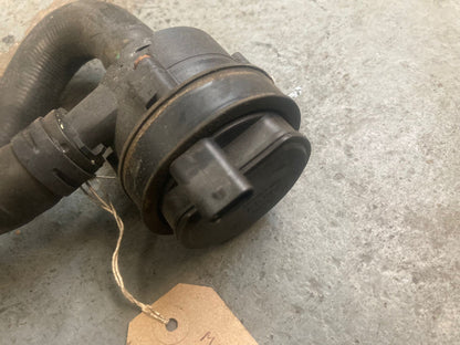 Mercedes-Benz Coolant Water Hose Pipe A000500685 - W204, W212, W207