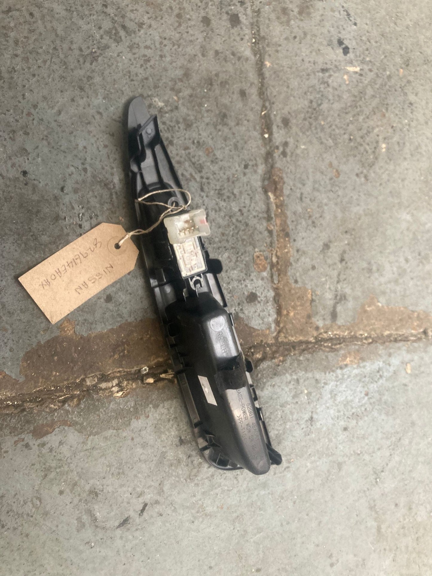 Nissan Qashqai J11 Front Passenger Left Window Switch 2014-2021 OEM 829614EA0AX