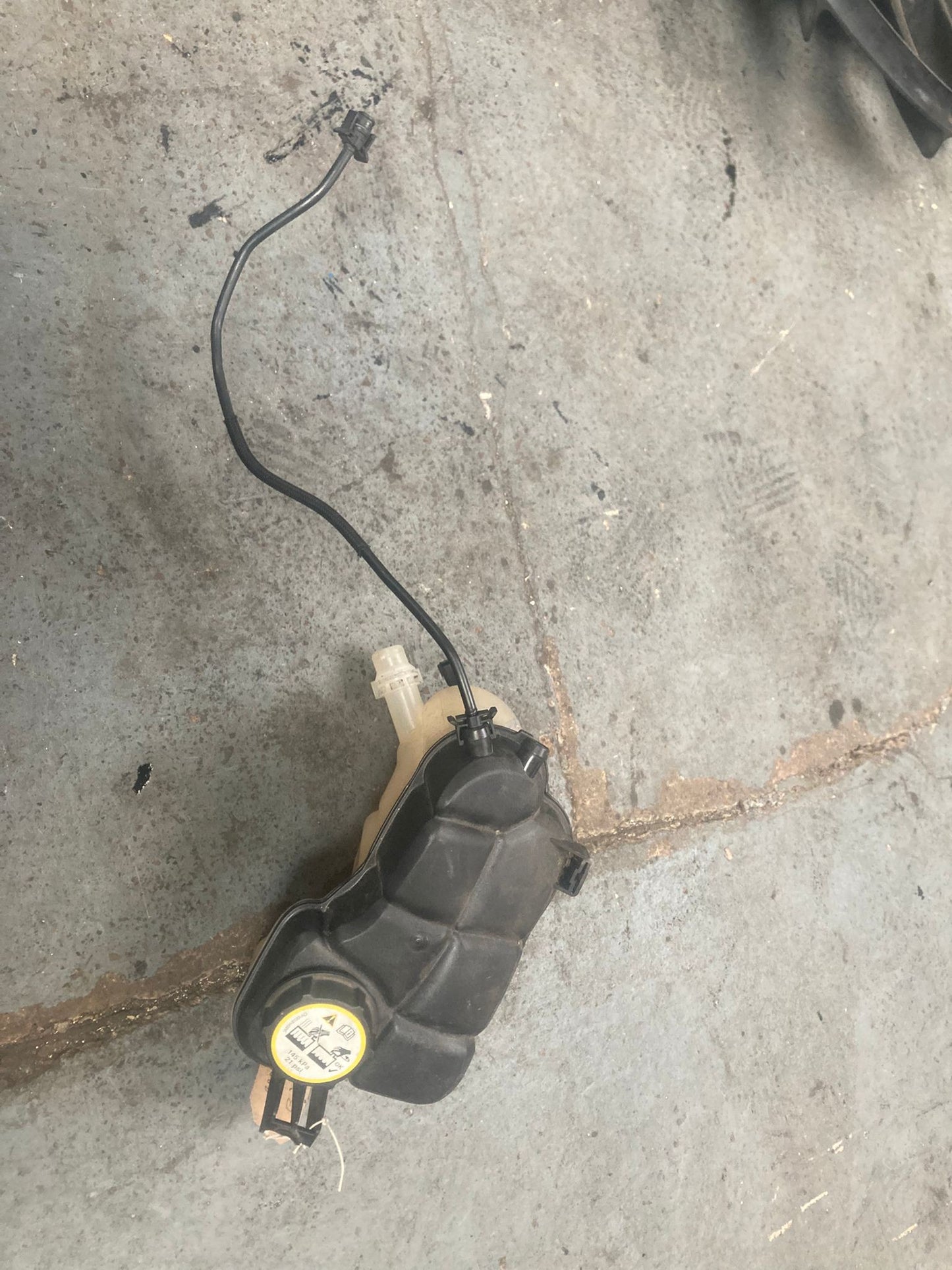 Range Rover Evoque (L538) 2.2 Diesel Coolant Expansion Tank BJ32-8K218-A