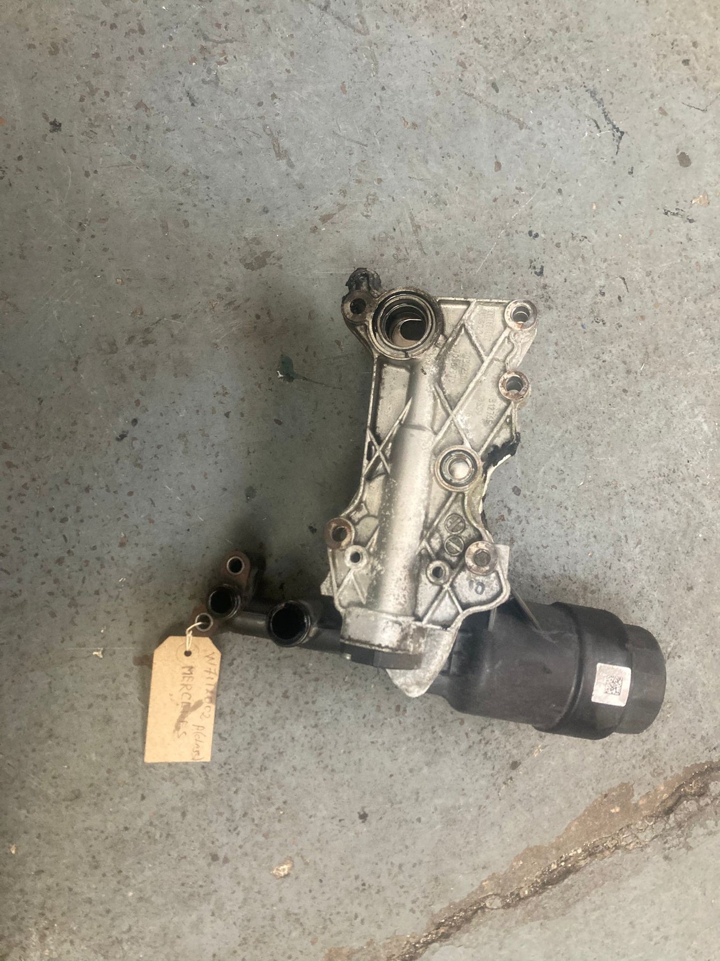 Mercedes CLA 2.1 Diesel Oil Filter Housing & Cooler A6511801065 W117 W176 W246