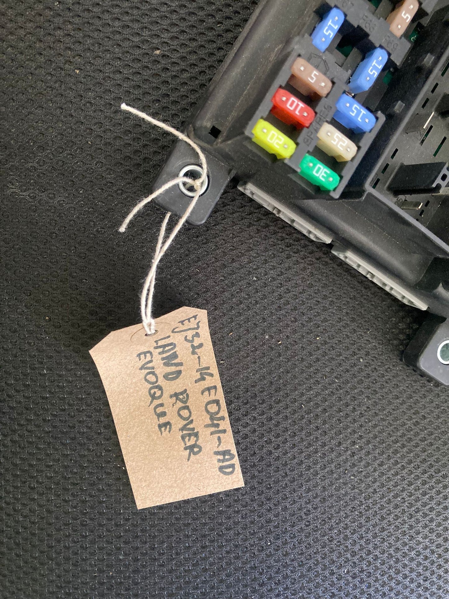 LAND ROVER RANGE ROVER EVOQUE L538 BCM Body Control Fuse Box EJ32-14F041-AD