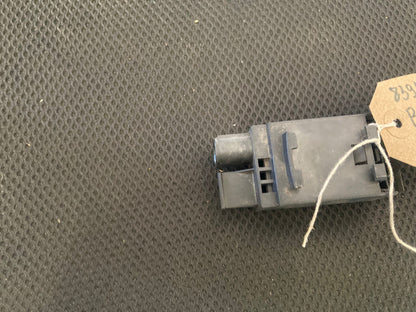 BMW E36 E46 E39 E83 E53 Auxiliary Fan Air Quality AUC Sensor Relay 8391470