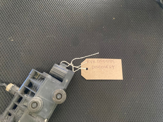 Discovery 3 4 Front Air Suspension Valve Block Land Rover LR3 LR4 RVH000095