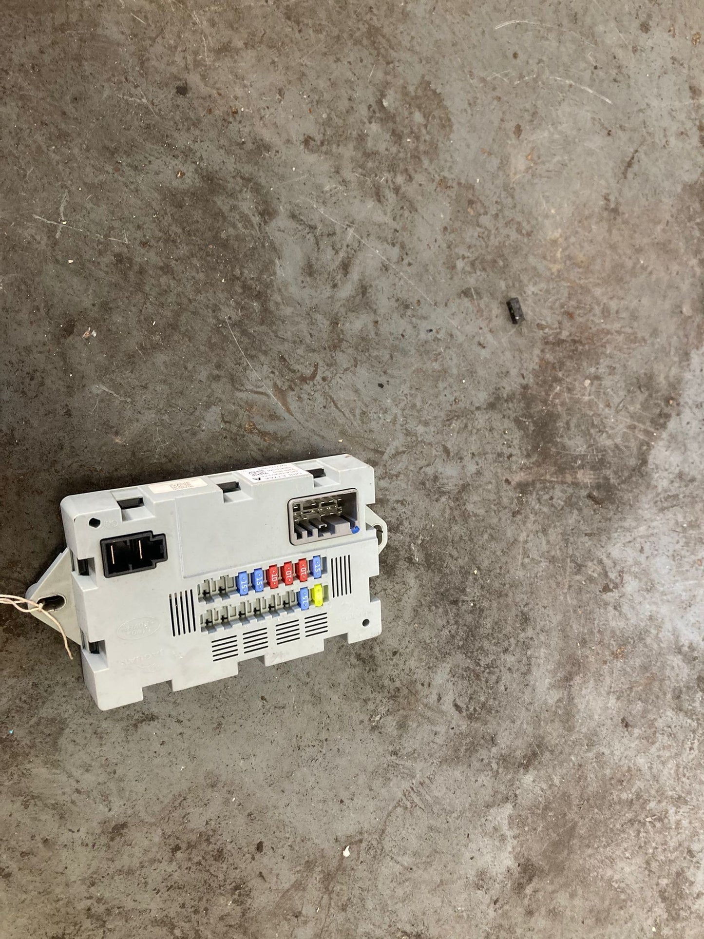 Jaguar Land Rover Fuse Box Relay CPLA14Q073AA | XE XF F-Pace Evoque