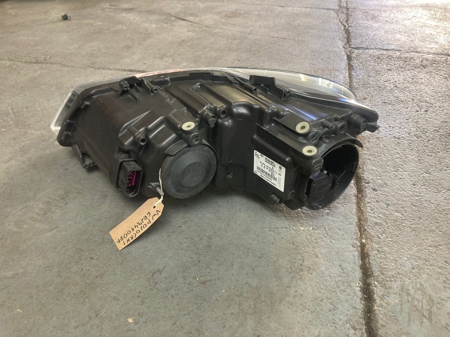 VW POLO 6R 6C 2009-2018 GENUINE DRIVERS SIDE O/S HALOGEN HEADLIGHT 6R2941008F