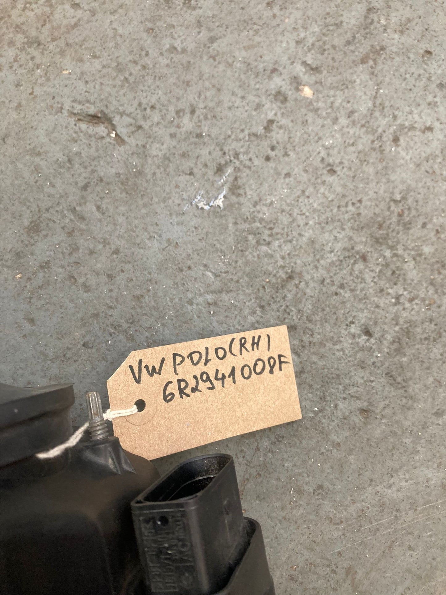 VW POLO 6R 6C 2009-2018 GENUINE DRIVERS SIDE O/S HALOGEN HEADLIGHT 6R2941008F