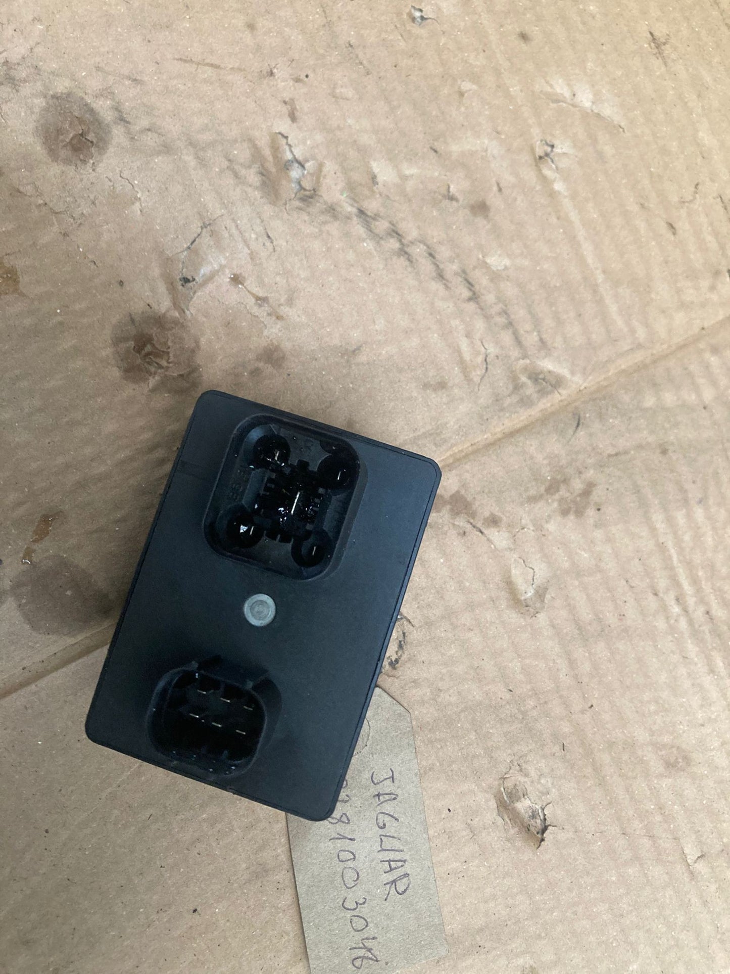 Jaguar XF 3.0 Diesel Glow Plug Relay Control Module 0281003048 Bosch