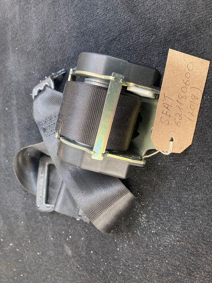 SEAT Leon MK3 Estate 5F Rear Right Seatbelt Pre-Tensioner 621180600
