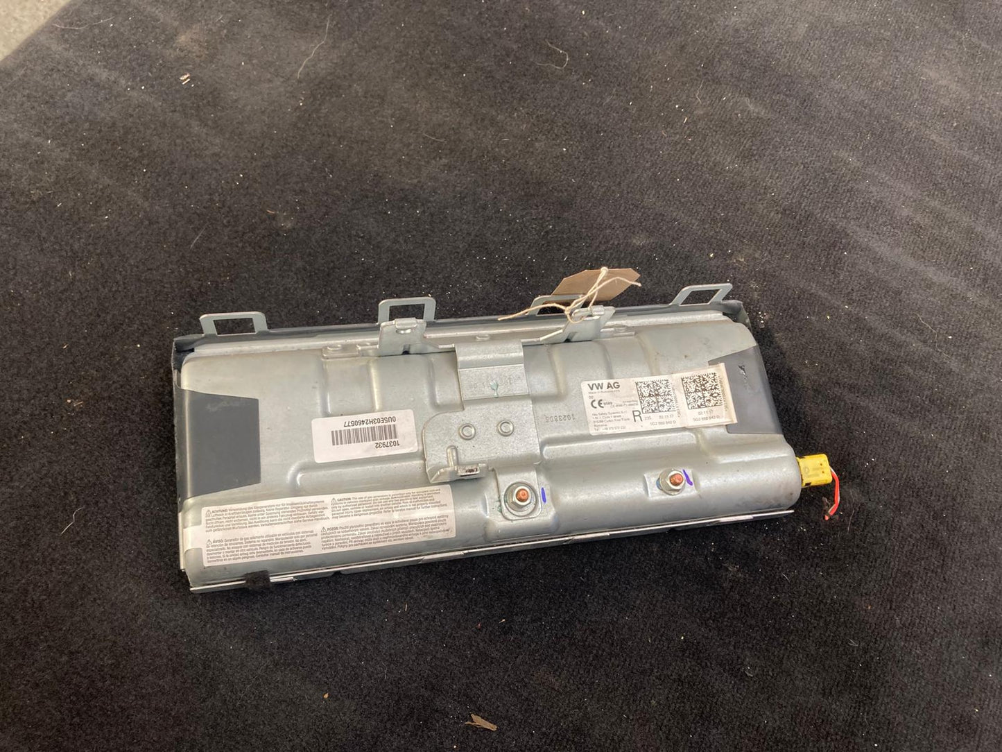 SEAT LEON MK3 5F KNEE AIRBAG DRIVER SIDE RHD 5G2880842D