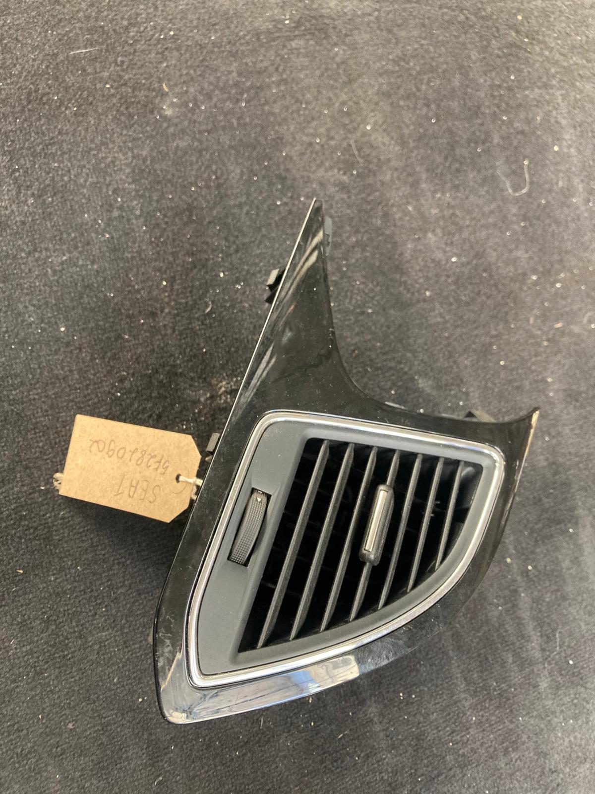 SEAT LEON MK3 (5F) DRIVER SIDE DASHBOARD AIR VENT 2013-2020 | 5F2820902