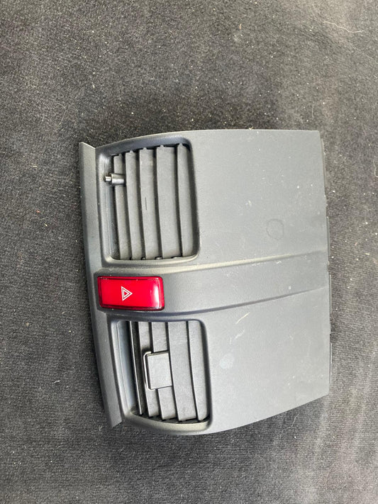 Honda CRV Mk3 07-11 Dash Center Air Vent Grill 77610SWAAO