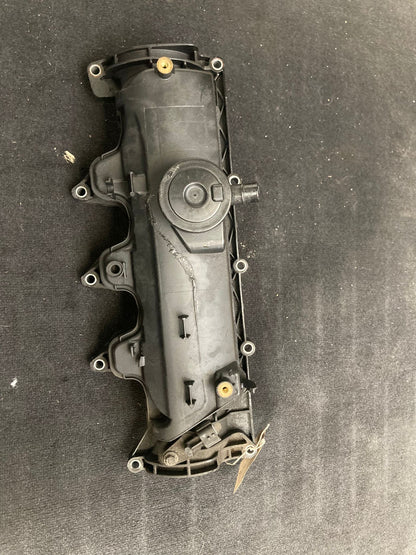 RENAULT NISSAN 1.5 DCI K9K ENGINE CYLINDER HEAD ROCKER VALVE COVER 8200629199G