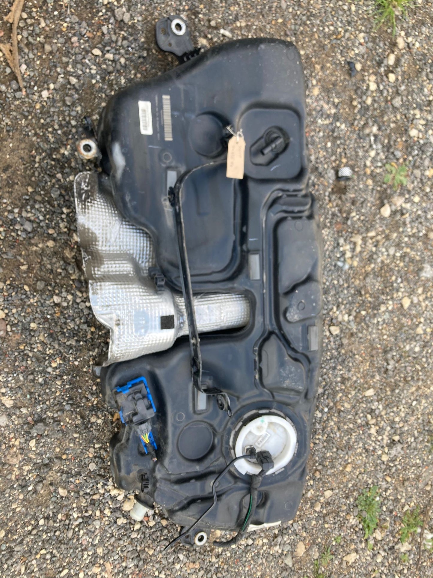VOLVO XC90 / XC60 FUEL TANK DIESEL USED 3235574