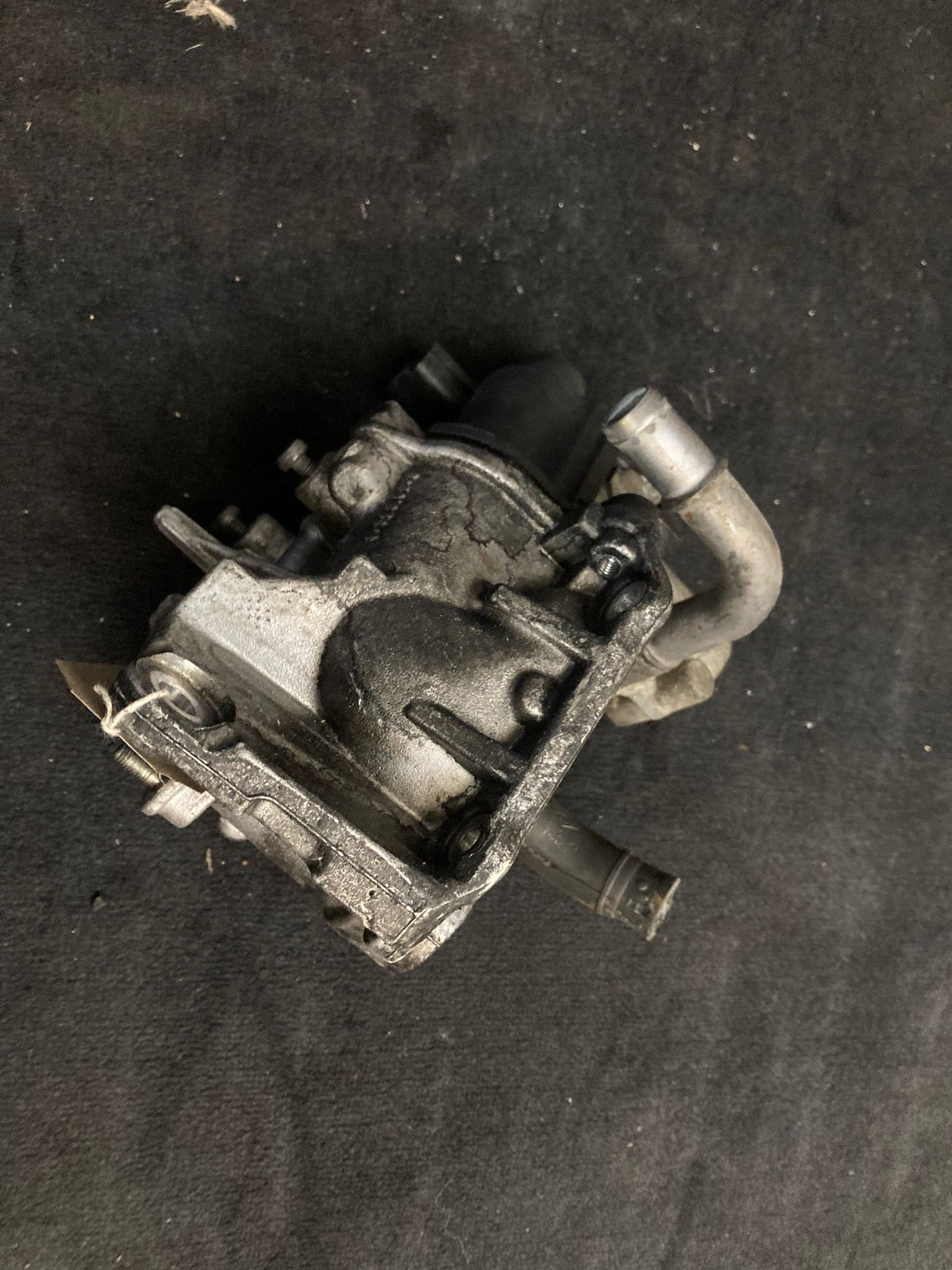 Renault Megane III / Dacia EGR Valve Support 3523028 USED