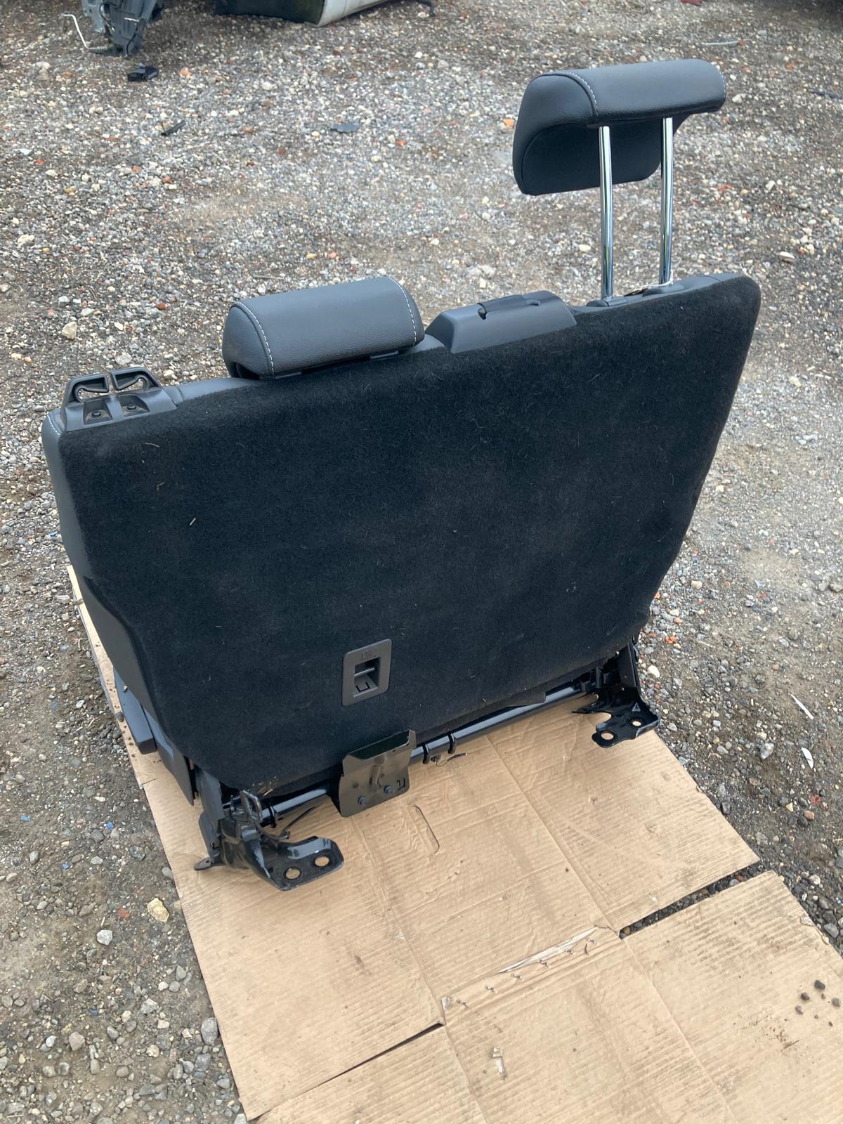 Volvo XC 90 Rear Half-Leather Seats Black with White Stitching 2017-2019