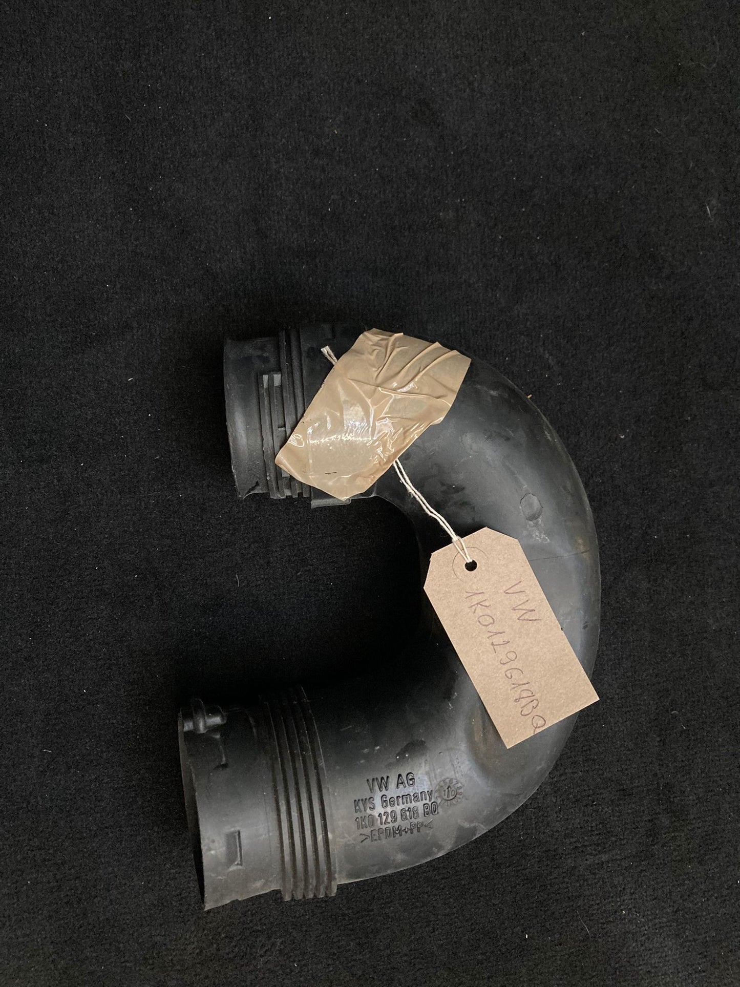 VW Audi Skoda Seat 1K0129618BQ Air Intake Duct Hose Pipe Golf Jetta Passat A3