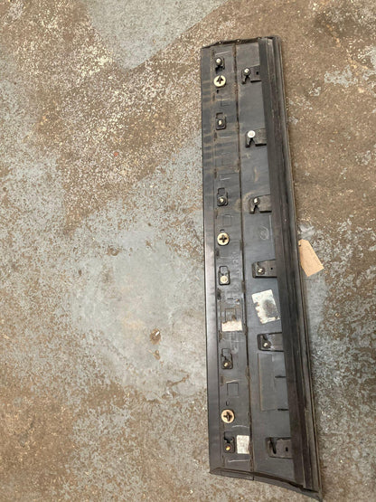 RANGE ROVER VELAR L560 Front Left Door Lower Moulding Trim J8A2-21065-B
