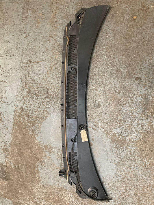 PEUGEOT 308 II (MK2) 2013-2021 Windscreen Scuttle Panel Wiper Cowl Trim 98008282