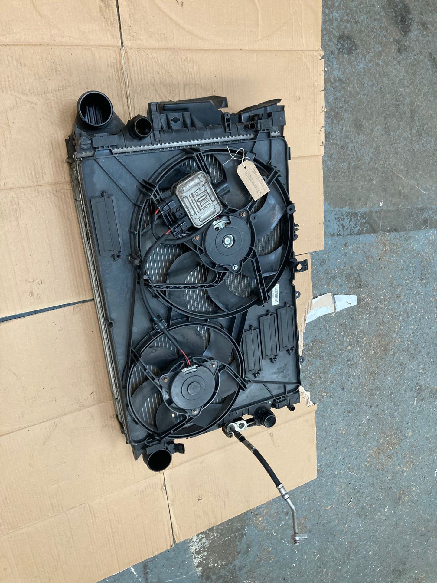 LAND ROVER RANGE ROVER EVOQUE DISCOVERY SPORT 2.2 DIESEL RADIATOR COOLING FAN