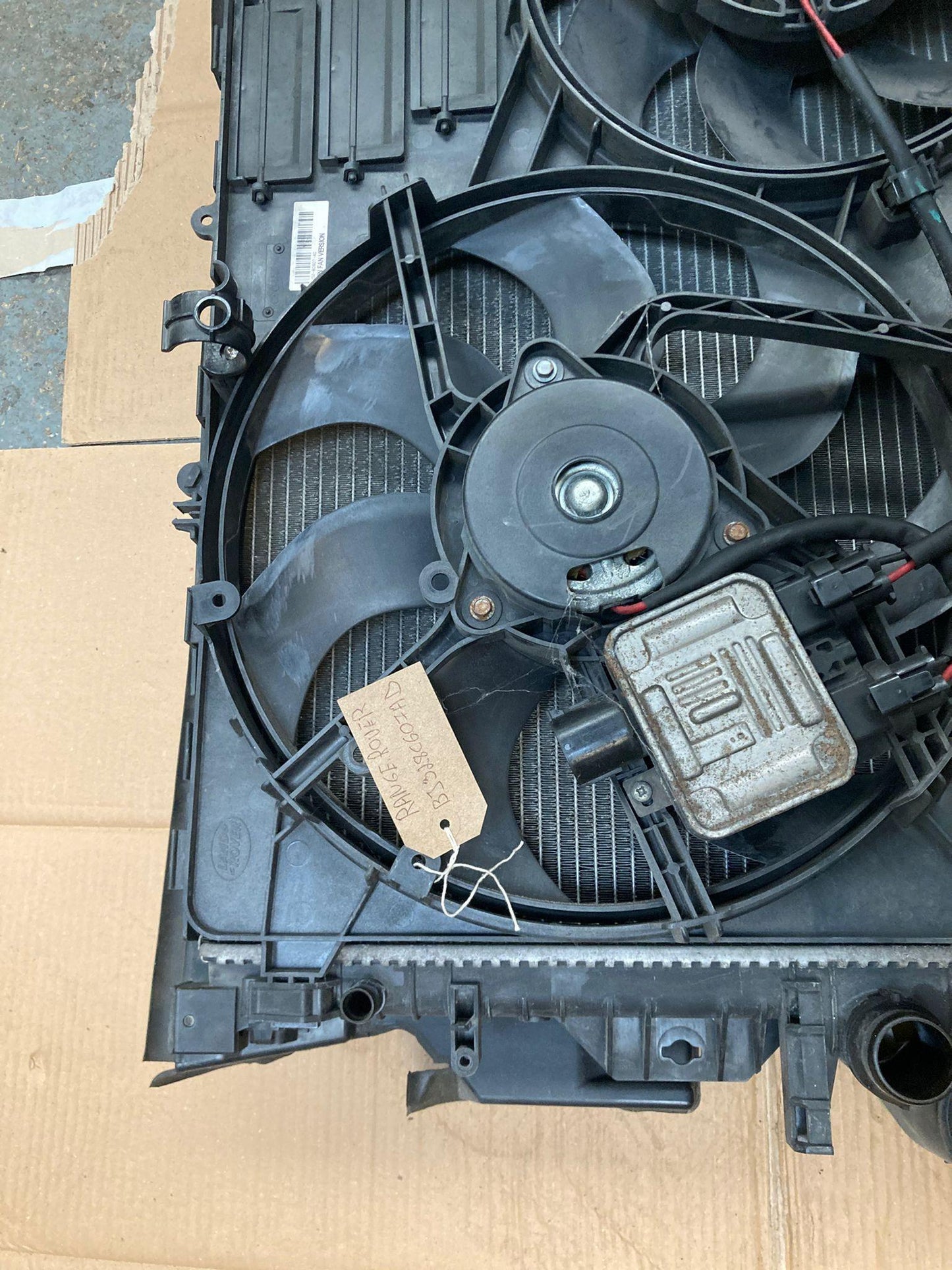 LAND ROVER RANGE ROVER EVOQUE DISCOVERY SPORT 2.2 DIESEL RADIATOR COOLING FAN