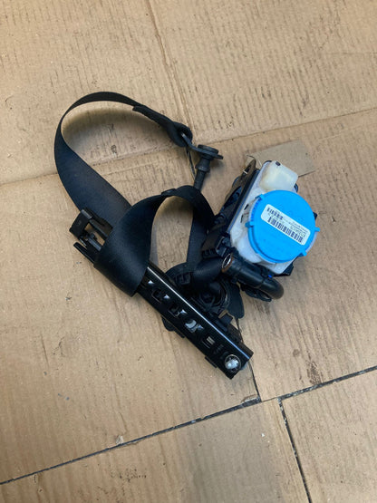 MERCEDES C CLA A Class W176 W117 RIGHT FRONT SEAT BELT STALK BUCKLE 0589P1000220