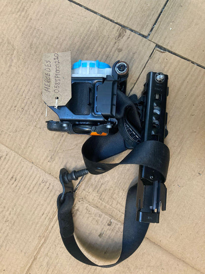 MERCEDES C CLA A Class W176 W117 RIGHT FRONT SEAT BELT STALK BUCKLE 0589P1000220