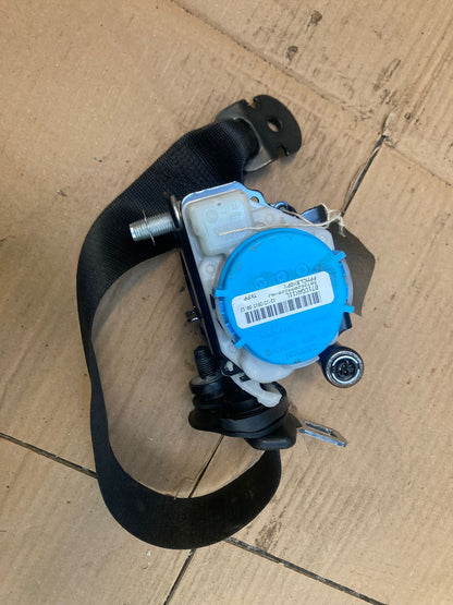 MERCEDES C CLA A Class W176 W117 RIGHT FRONT SEAT BELT STALK BUCKLE 0589P1000220