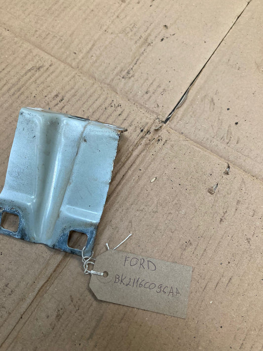 FORD TRANSIT CUSTOM (2012+) Front Right Wing Fender Bracket BK2116C096AA