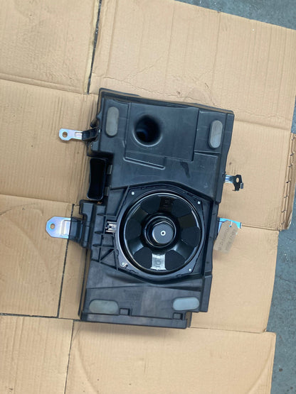 Range Rover Evoque L538 Subwoofer Speaker Box Meridian BJ32-18808-EB 2012-2015